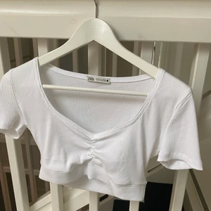 Zara - Säljer min zara topp jag aldrig andvänt så fin!💕