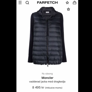 Moncler cardigan lång jacka   - Ascool Moncler jacka i nyskick. Älskar denna jacka att jag inte ens vågat använda den. Säljer för behöver pengarna. Slutsåld på farfetch. Inköpt för 8000. Säljer direkt för 3500