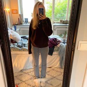 Stickad tröja ifrån uniqlo  - Brun stickad tröja ifrån uniqlo