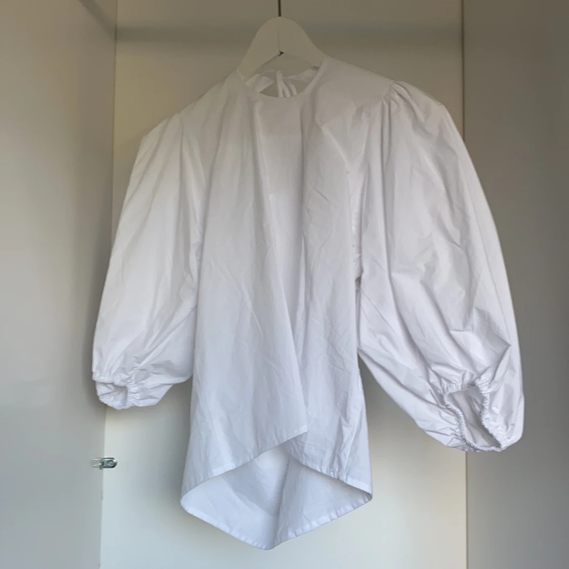 Oanvänd topp från H&M, 34