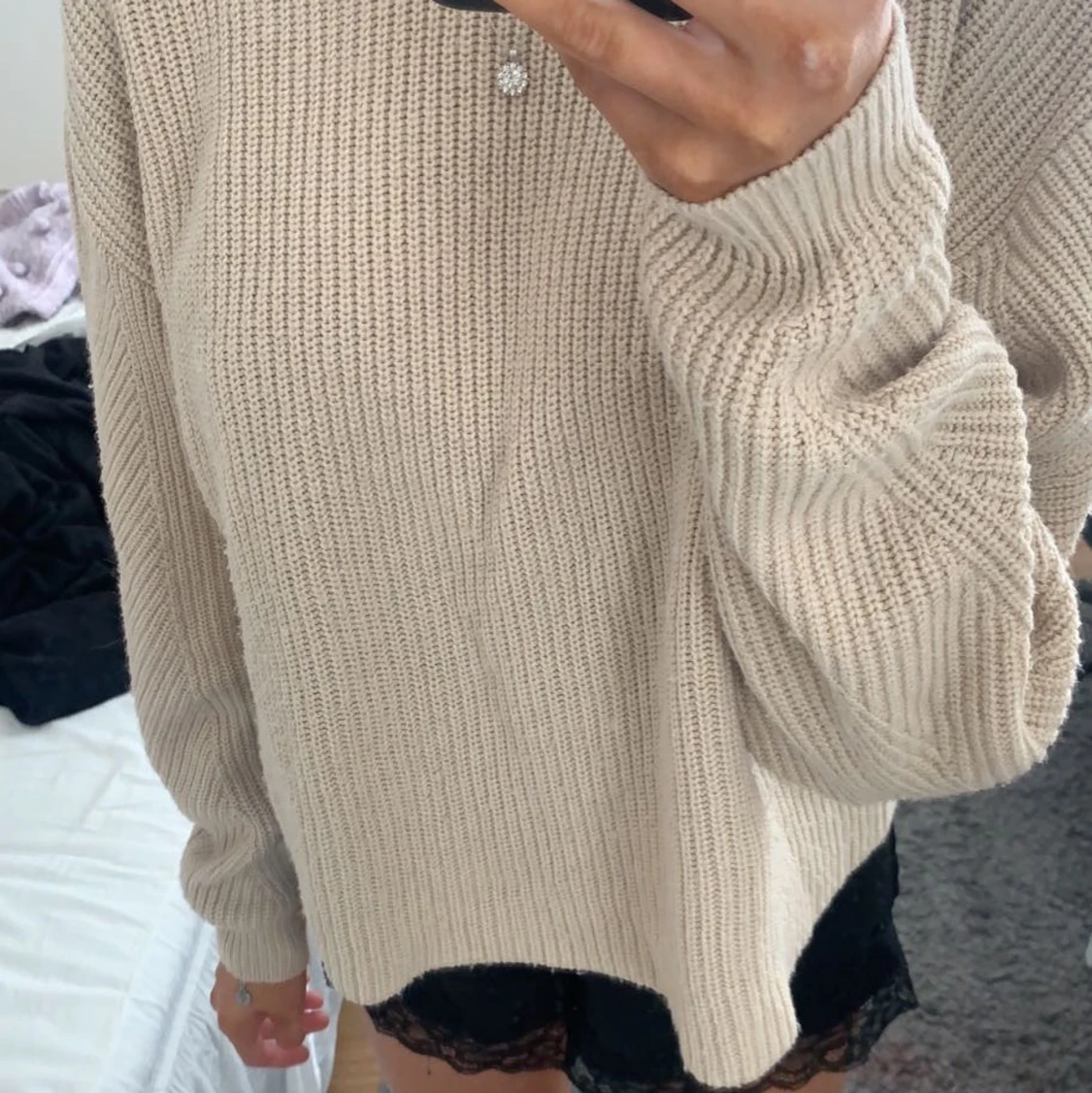 Beige stickad tröja - 91