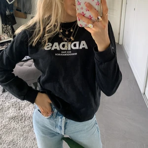 SÅÅ cool adidas sweatshirt 🖤🖤🖤 - SÅÅ cool adidas sweatshirt 🖤🖤🖤