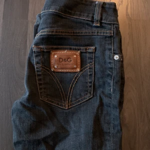 Dolce Gabbana jeans - Jätte fina mörka jeans