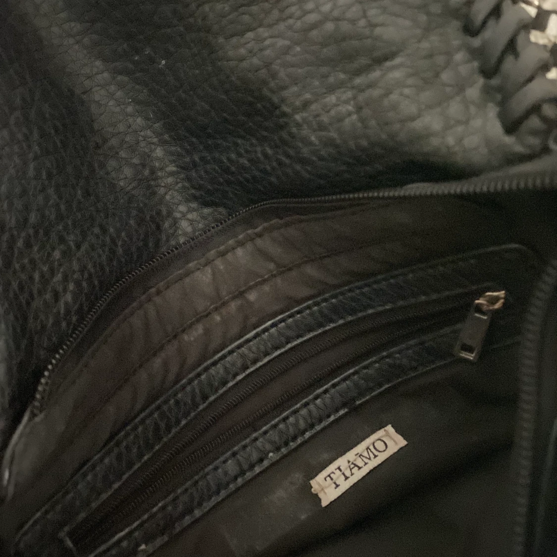 Svart Väska - Tiamo - 91