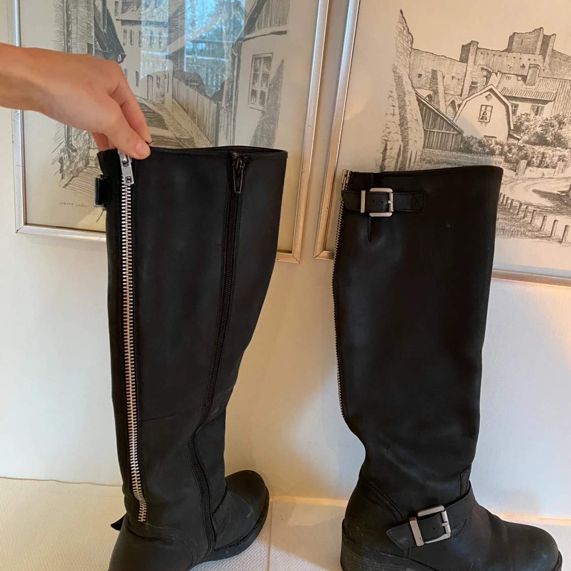 Höga stövlar storlek 36