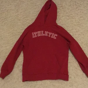 Oanvänd hoodie  - Oanvänd hoodie i storlek 152 barn men passar som en Xs.