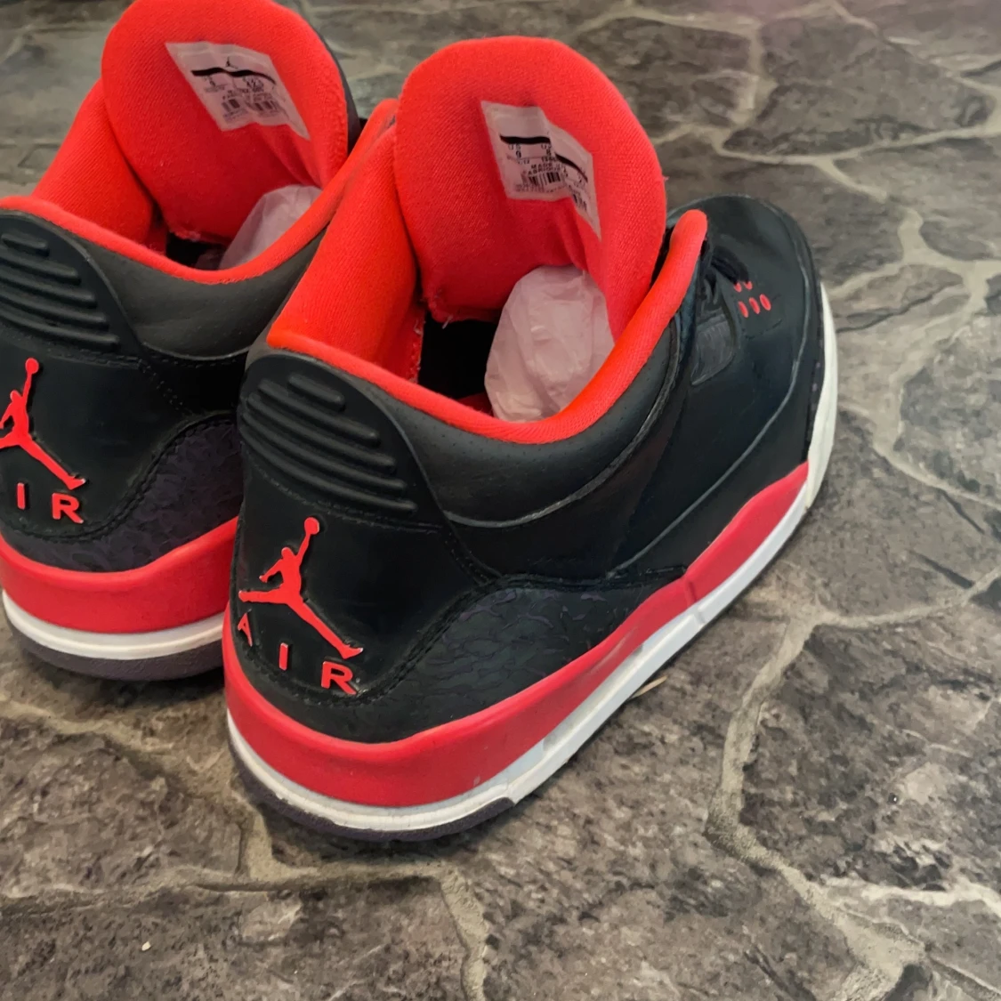Jordan 3 retro crimson!!!