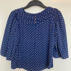 NOA NOA blus, strl 34 - oanvända. skriv vid intresse