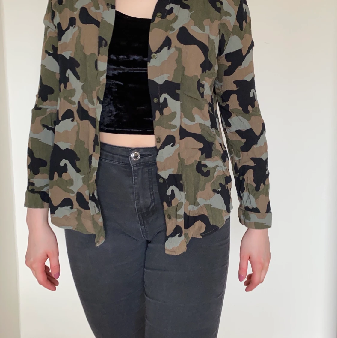 Skjorta med camouflagemönster - 90