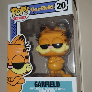 Funko POP! Garfield/ katten Gustaf - OÖPPNAD Garfield/ Katten Gustaf. Själva figuren är ca 10-15 cm stor, (lite svårt att mäta den i kartongen) skickar eller möts i Karlskoga/Örebro/Hallsberg (SAMFRAKTAR GÄRNA!)
