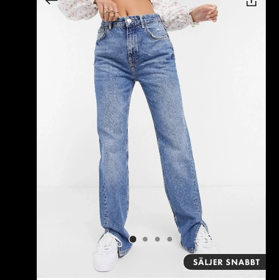 Pull and Bear - Blåa raka jeans 90-tals stil med slits nertill