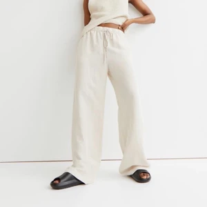 Linnebyxor  - Superfina linnebyxor från h&m, långa i benen💛 Helt nya, fortfarande prislappen kvar!🥰