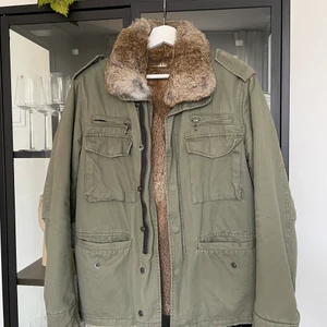 Ojardorf jacka - Dags & sälja. Jättefin jacka som tyvärr är lite för liten för mig. 