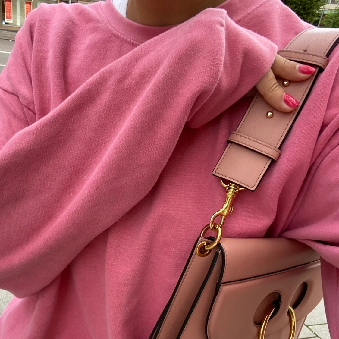 Rosa collegetröja i S/M - 90