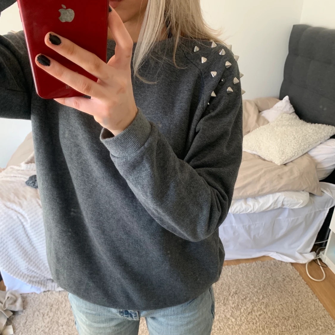 Tröja med nitar - 90
