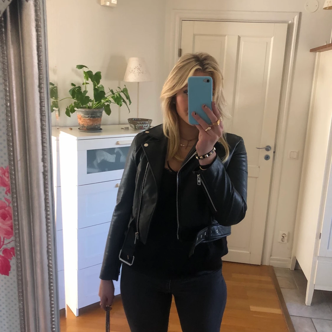 Skinnjacka ifrån zara - 90