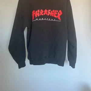 Thrasher crewneck  - Gammal thrasher crewneck i väldigt bra skick, tror inte den har några fläckar iallafall inga som man ser tydligt. 
