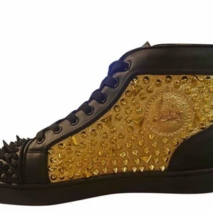 Christian Louboutin - Bra skick