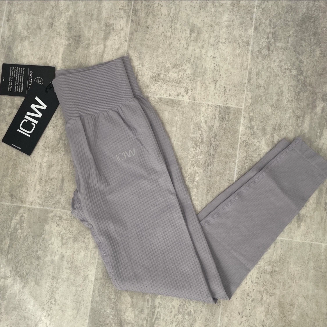 Oanvända ribbade  Iciw tights