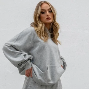 a-dsgn hoodie - Slutsåld hoodie från Alice Stenlöfs märke. Bra skick. Nypris 799 kr. Köparen står för frakt på 66 kr. 