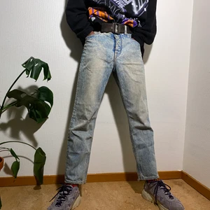 Bleached Cheap Monday Jeans  - Ljusa jeans från cheapmonday