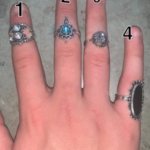 Ringar - Fina ringar i bra kvalite och om du köper för 100kr eller mer så blir det fri frakt och så skickar jag även med en extra ring😍🔥💍