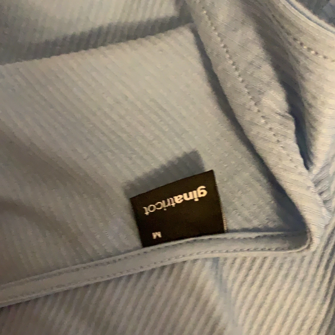 En arm tröja från Ginatricot  - 90