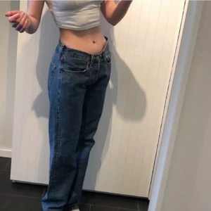 Levis jeans  - Säljer dessa super fina Levis 501 vintage jeans med måtten W31 och L32. Först till kval får köpa dom ❤️