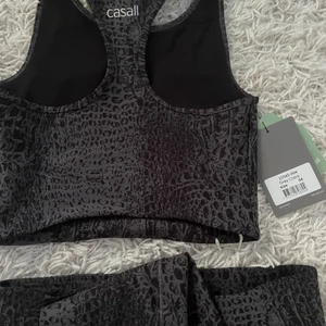 Casall  - Helt nytt träningssätt från casall storlek XS säljs pga förliten