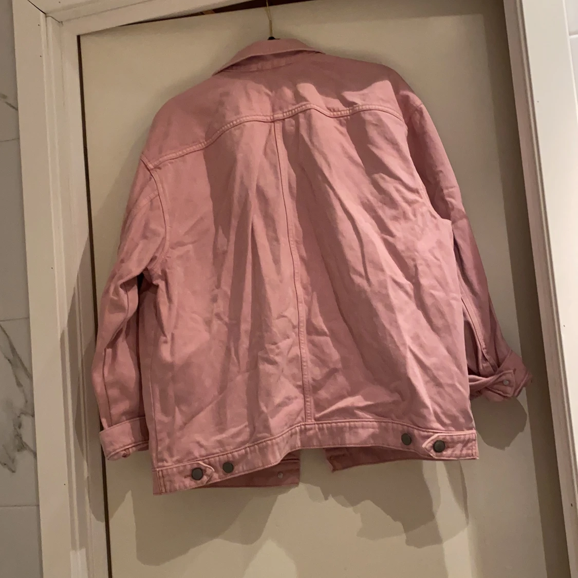 Ljusrosa jeansjacka  - 90