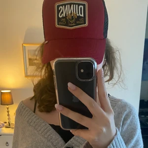 Djinns keps 🥰 - Säljer denna då den inte kommer till användning 🥰 Använt några gånger u somras men annars inte🤩 Köptes för 300 kr kan tänka mig sälja den för 150-200kr ❤️