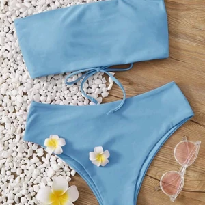 Bikini - Blå bikini från shein, säljer då den inte riktigt var min stil och den var lite förstor. Priset är inkl frakt