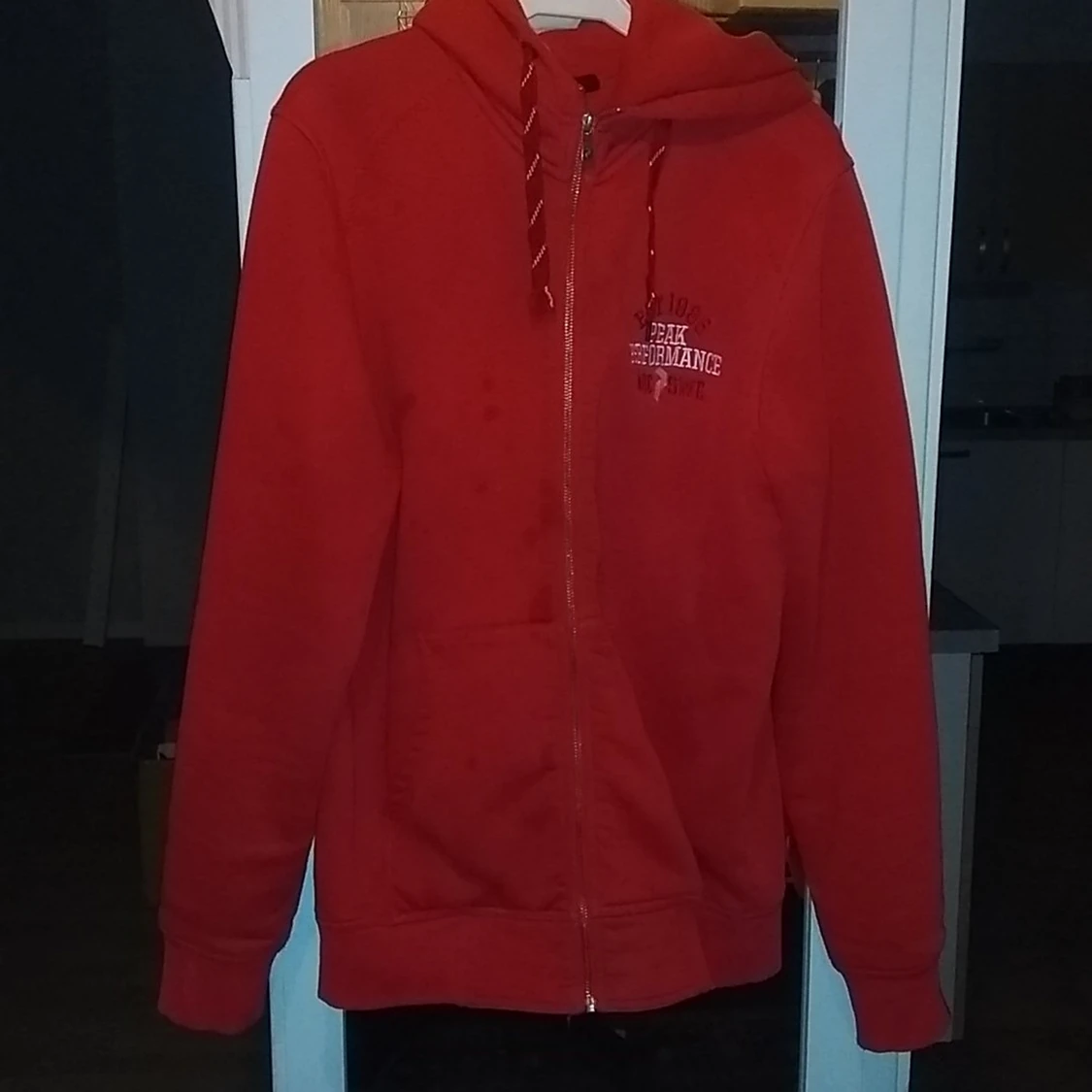 PEAK PERFORMANCE Hoodie (Red) size L - 90