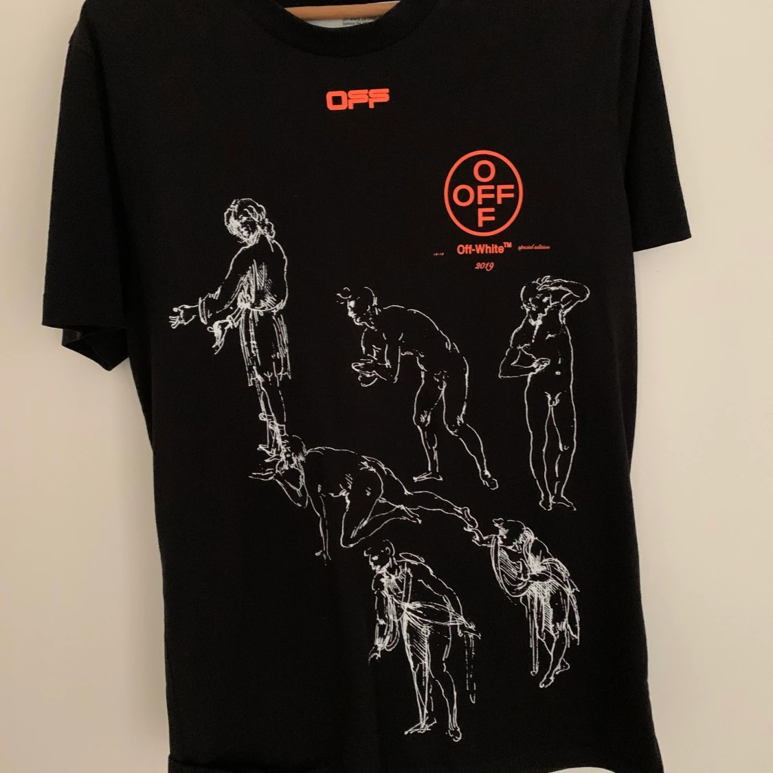 Off-White T shirt