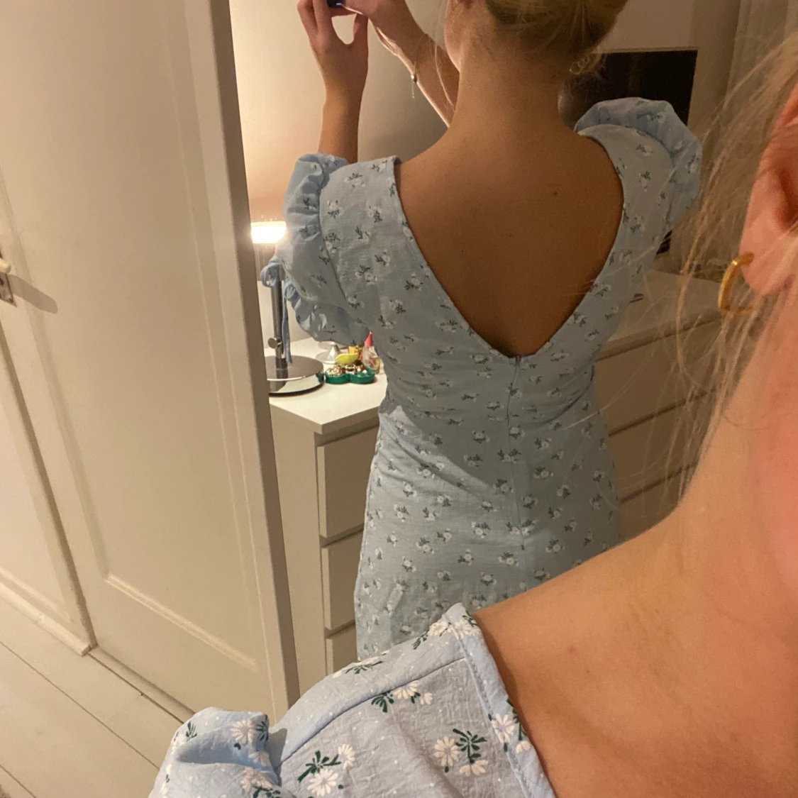 Klänning med fin passform - 91