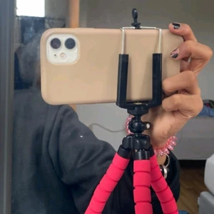 Telefonstativ/tripod - Aldrig använd, köparen betalar för frakten 