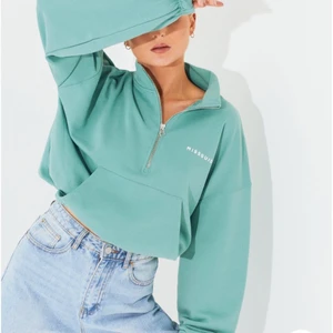 Tröja från missguided - Superfin tröja från missguided i storlek 34, nästan helt oanvänd 