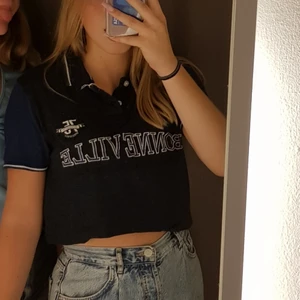 Vintage esprit tröja - Uppvikt på första bilden! Använd fåtal ggr, köpt secondhand, men som nyskick. Skriv pm för fler bilder elr frågor ❤️