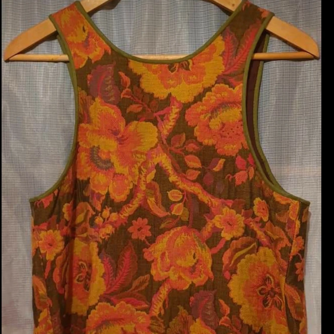 Fint mönstrad tjockare väst och väska - 90