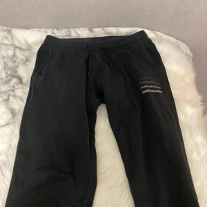 Mjuksbyxor - Mysiga mjukisar från peak performance