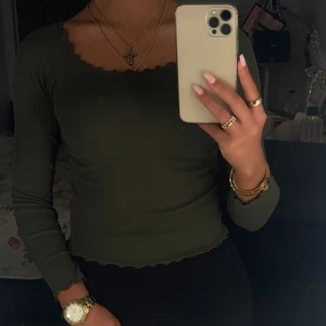 Tröja från BikBok - Jätte fin tröja från BikBok! Kommer inte mer till användning! Storlek: S