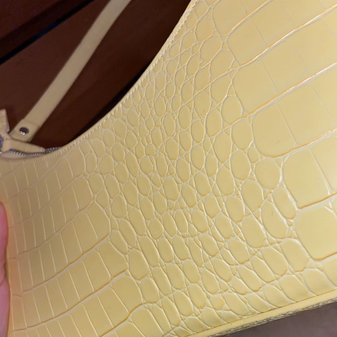 Gul fake krokodilskinns handväska✨ - 91