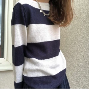 Randig tröja - Snygg randig tröja som inte kommer till användning🤎