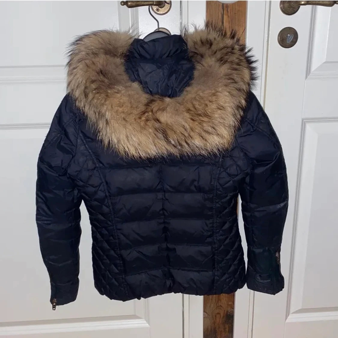 Rock and blue jacka  - 91