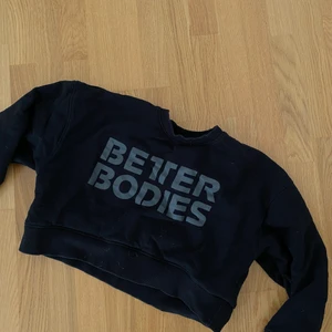 Crophoodie better bodies  - Croppad hoodie från better Bodies. Stl S. Fint skick!
