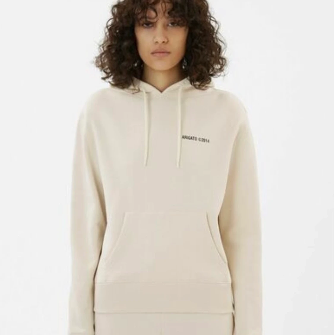 Hoodie från Axel arigato