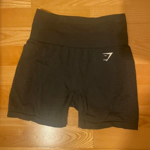 Gymshark - Säljer dessa oavända shorts eftersom dem inte kommer till användning. Modellen är VITAL SEAMLESS 2.0 SHORTS i storlek S❤️