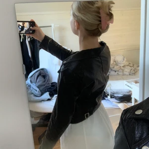 skinnjacka  - Skinnjacka som aldrig kommer till användning då jag har flera stycken 