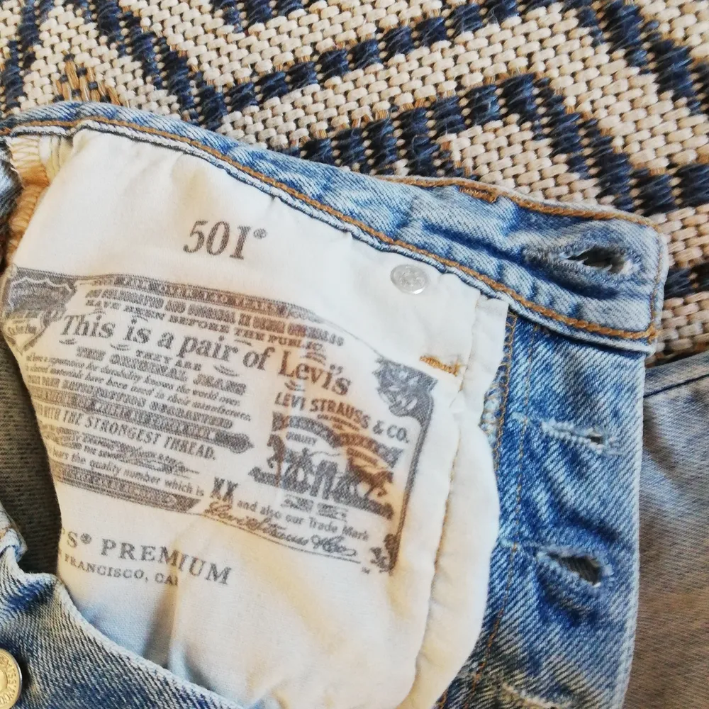 Klassiska jeans levis 501. Storlek 24. Jeans & Byxor.