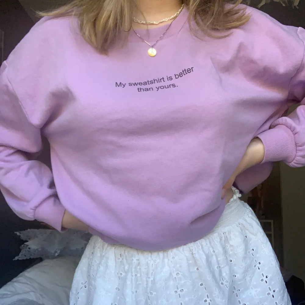 Sweatshirt från Zara, köpt förra sommaren. I fint skick💗. Tröjor & Koftor.